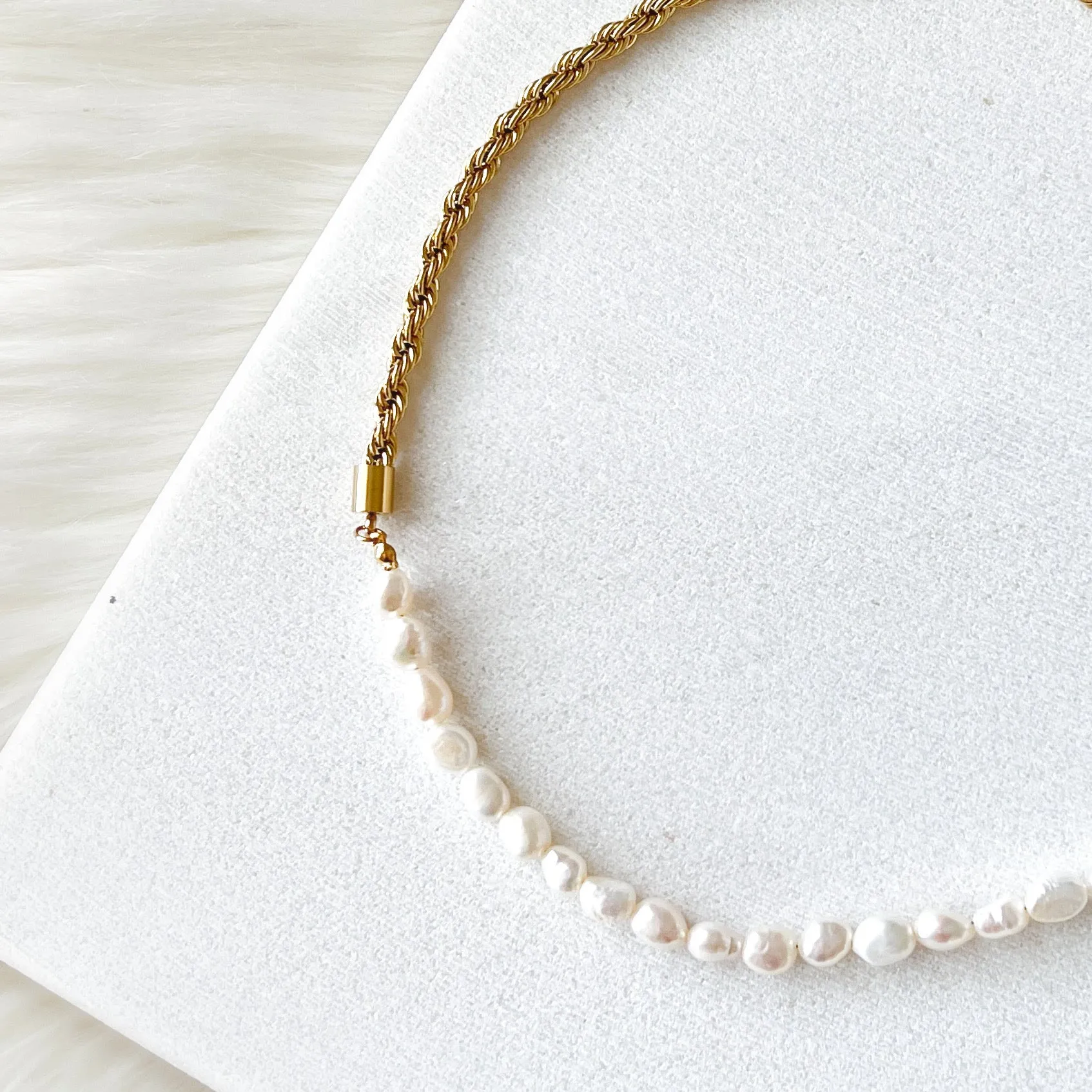 Ashlyn Freshwater Pearl Necklace