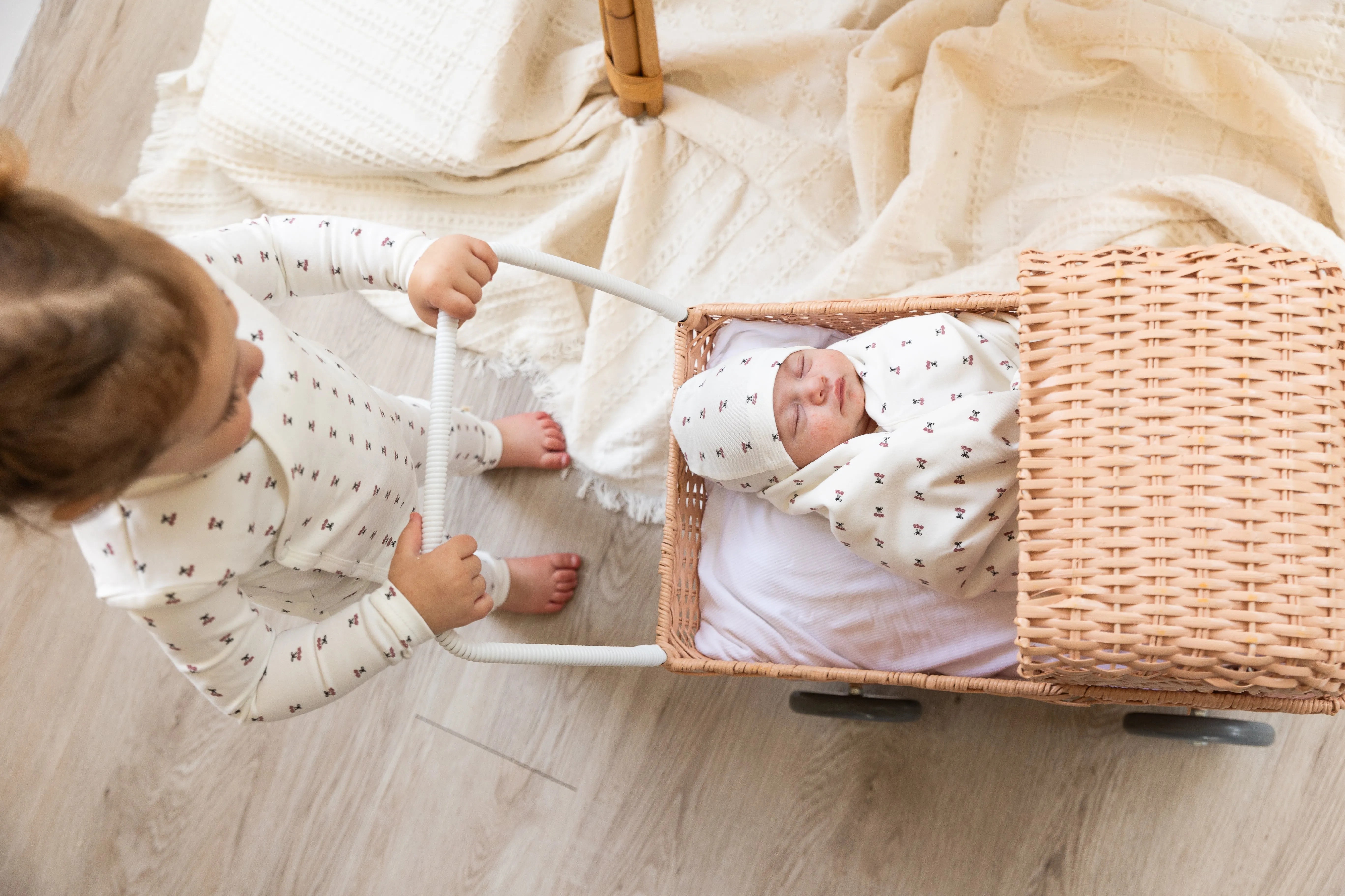 Bebe Bella Off White/Pink Balloon Print Layette Set