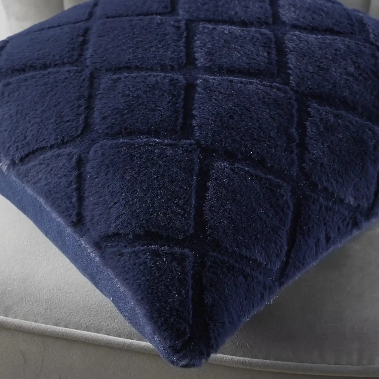 Cosy Diamond Cushion X43 - Navy