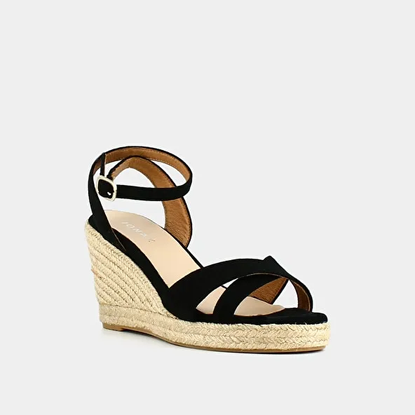 Espadrilles with high heels and straps in black leather