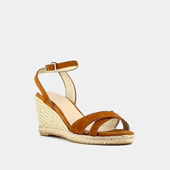 Espadrilles with high heels and straps in cognac leather