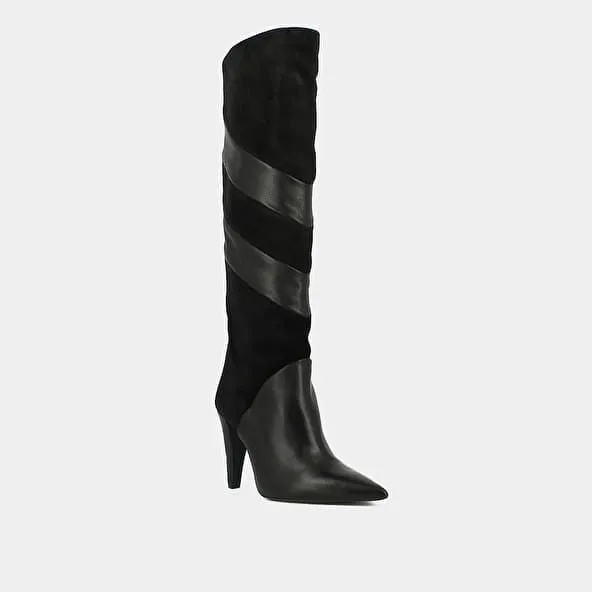 High boots with pointed toes in black suede and leather