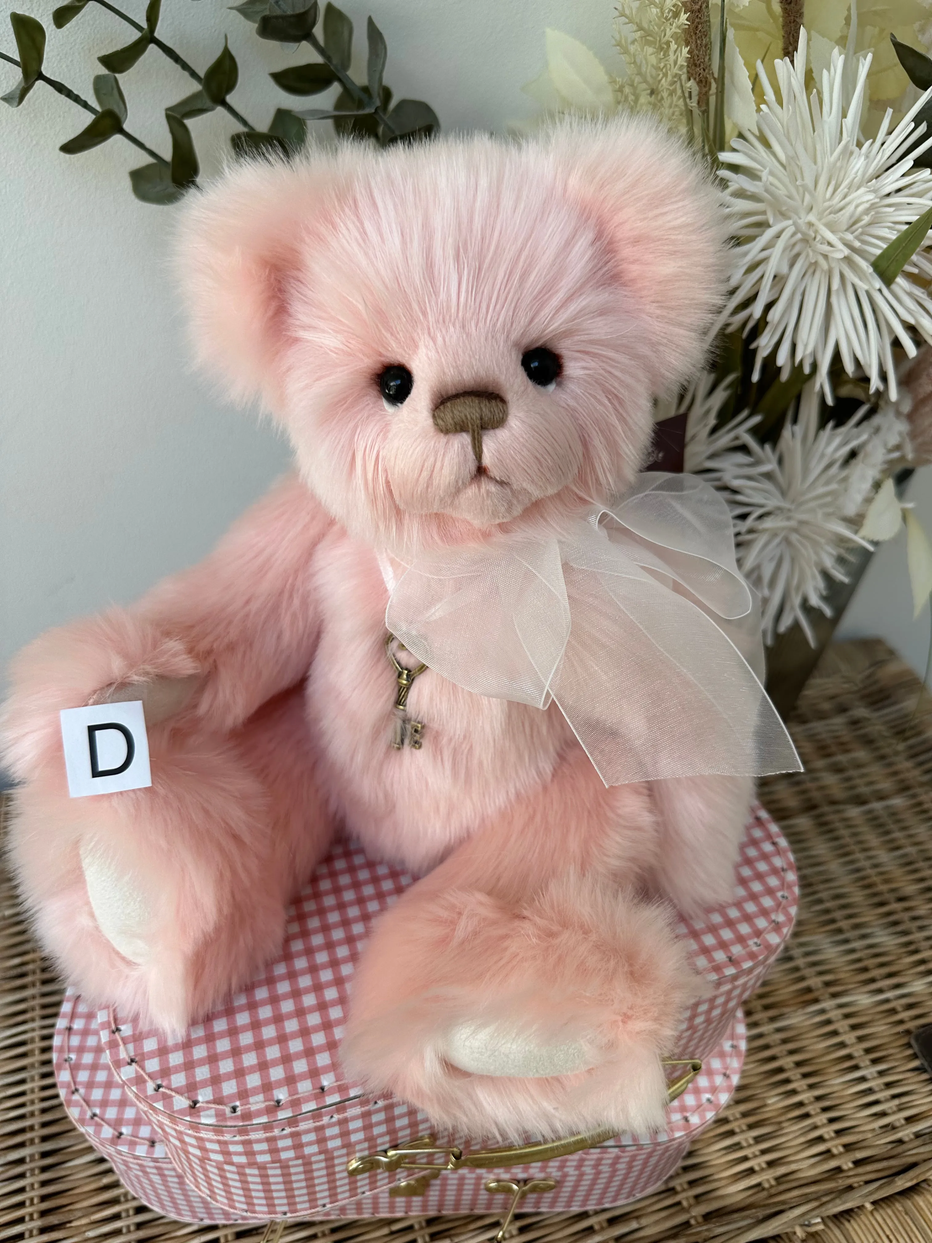 Lowena Charlie Bears Secrets Collection Plush Teddy Bear