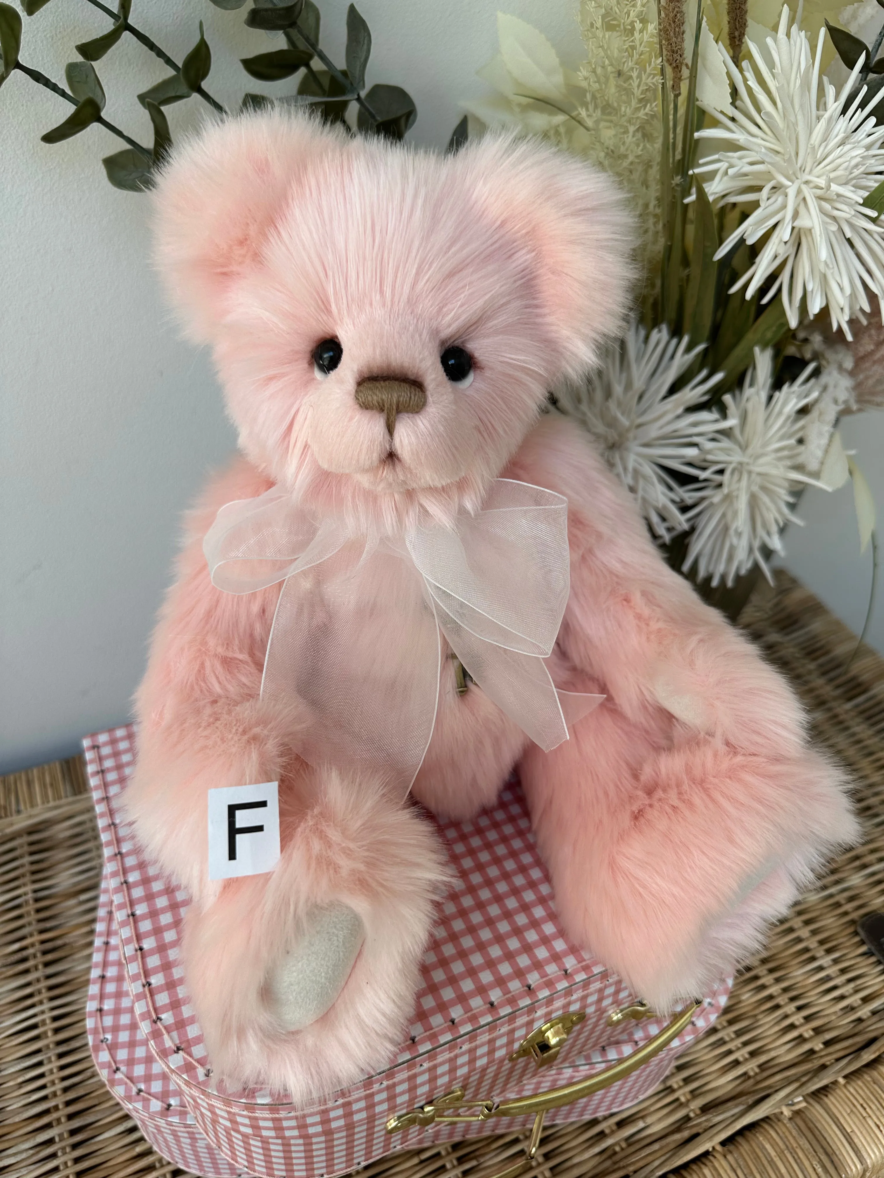 Lowena Charlie Bears Secrets Collection Plush Teddy Bear