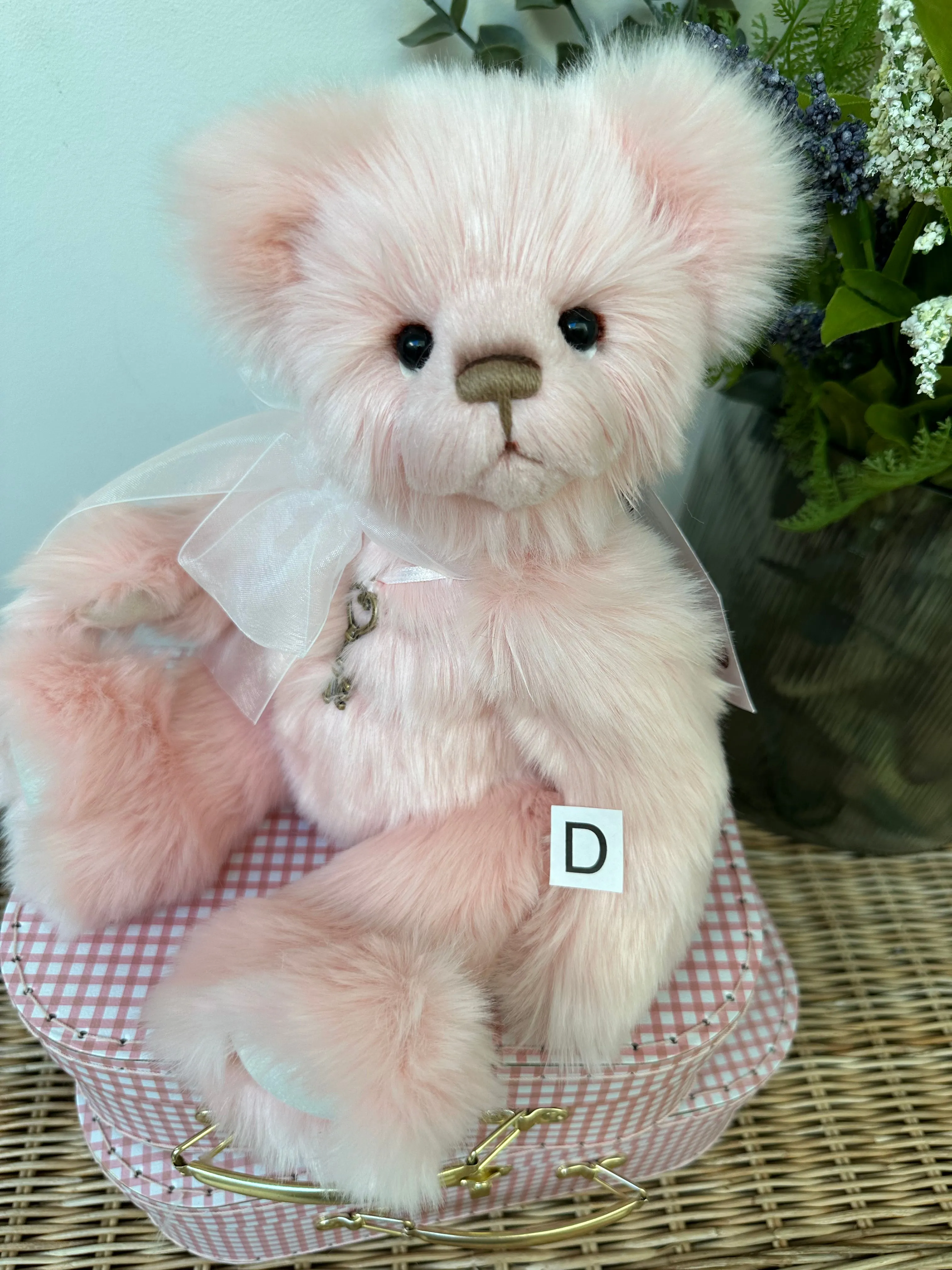 Lowena Charlie Bears Secrets Collection Plush Teddy Bear