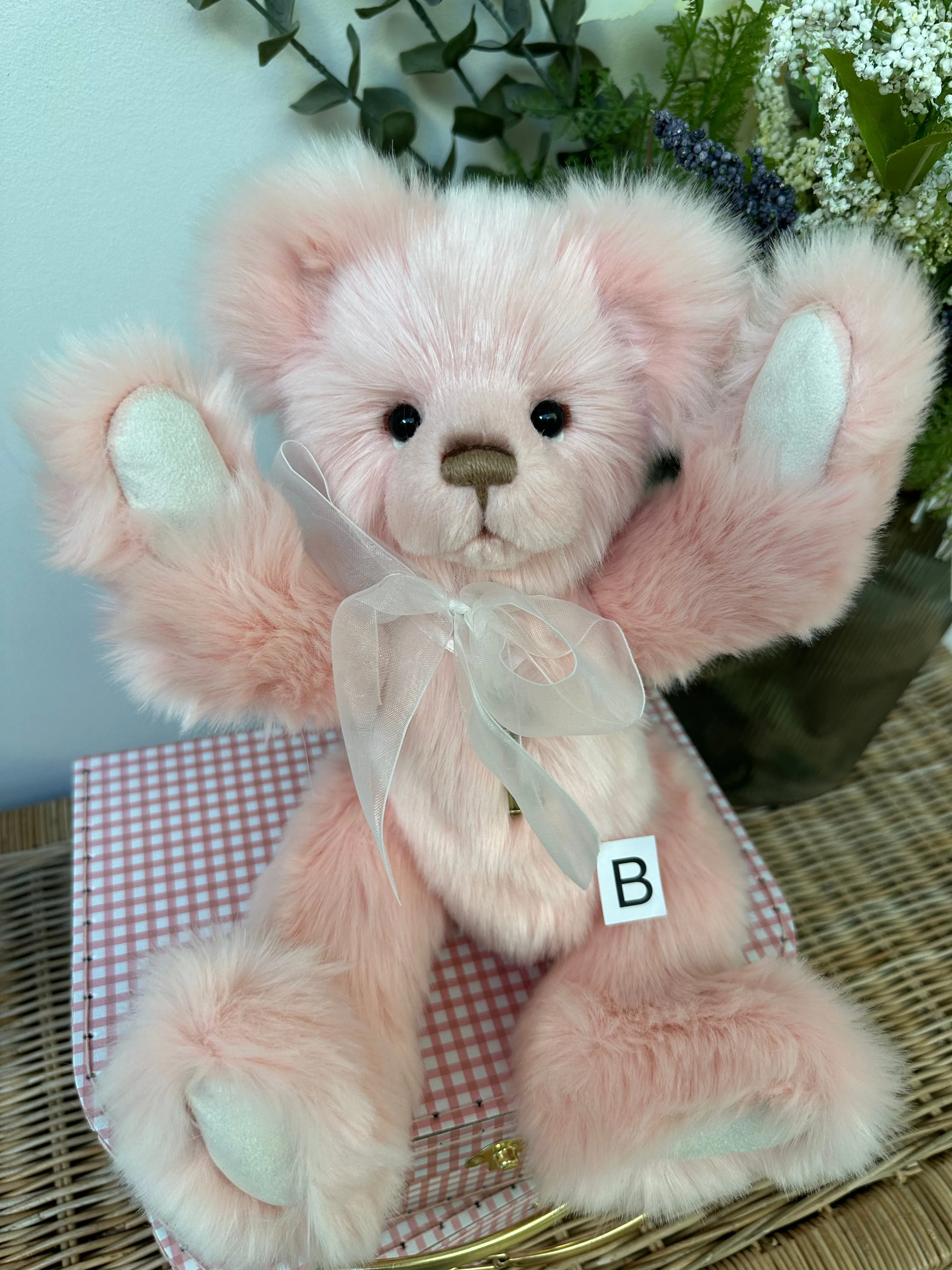 Lowena Charlie Bears Secrets Collection Plush Teddy Bear