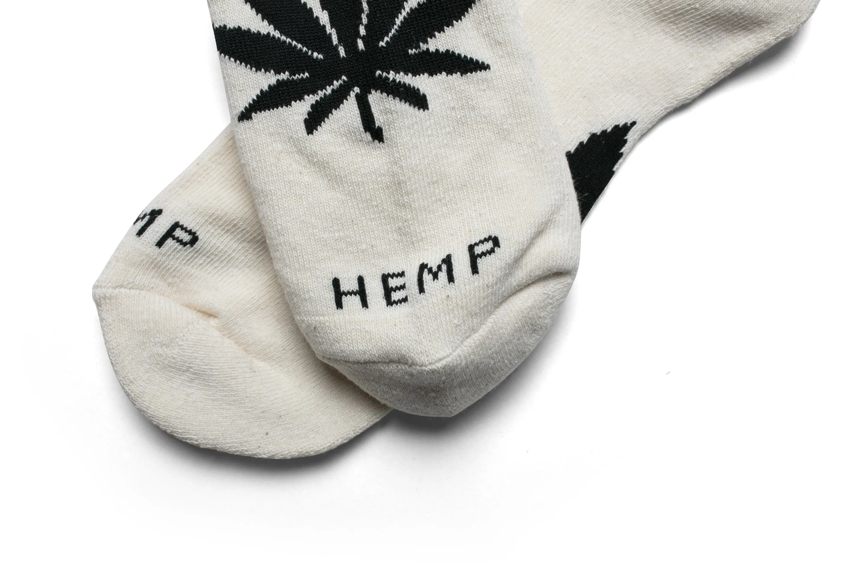 the WOODS LEAF HEMP CREW SOCKS NATURAL