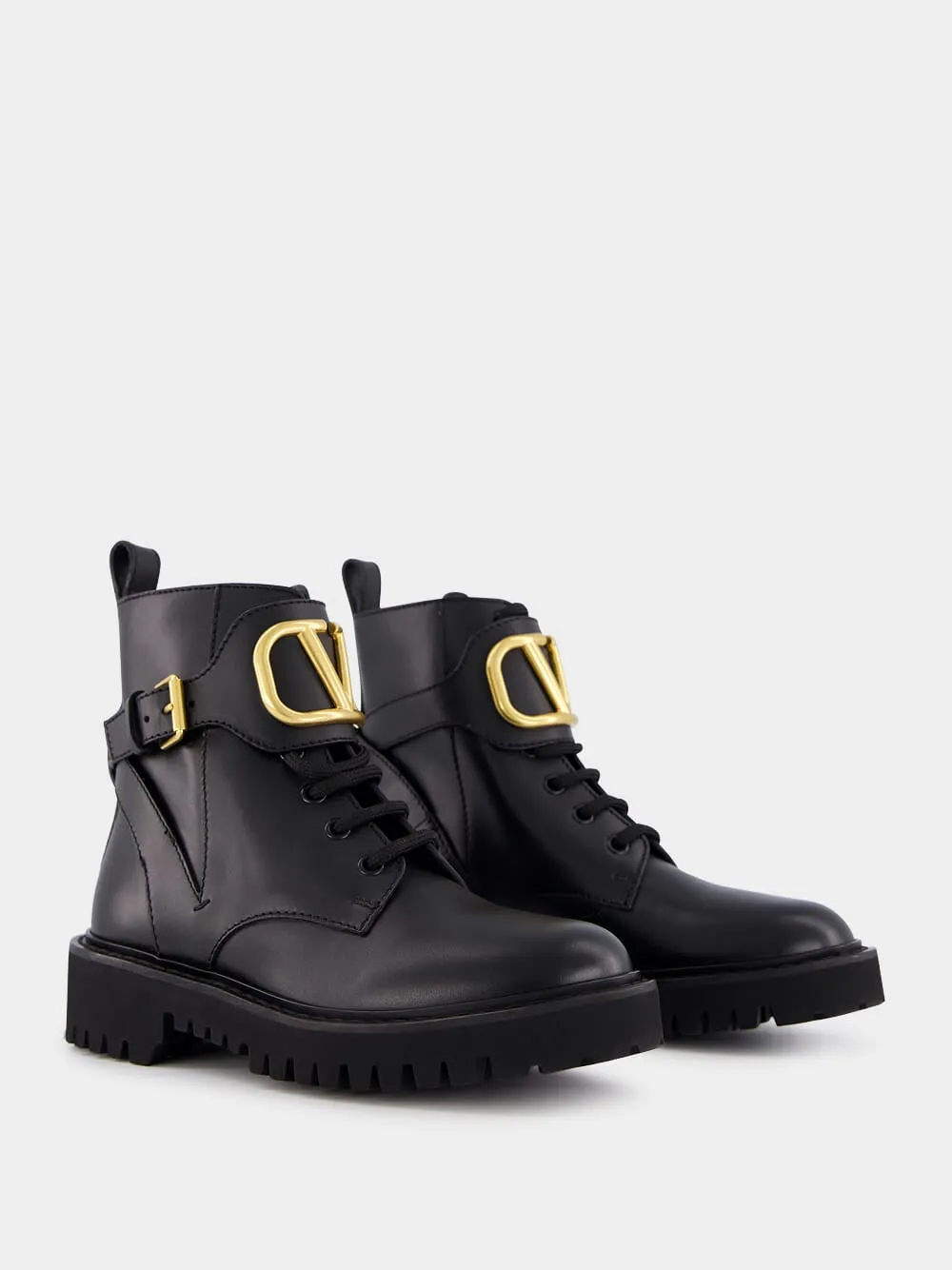 VLogo Signature Leather Boots