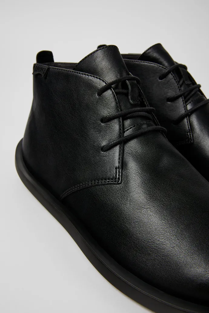 Wagon Black Leather Desert Boot for Men