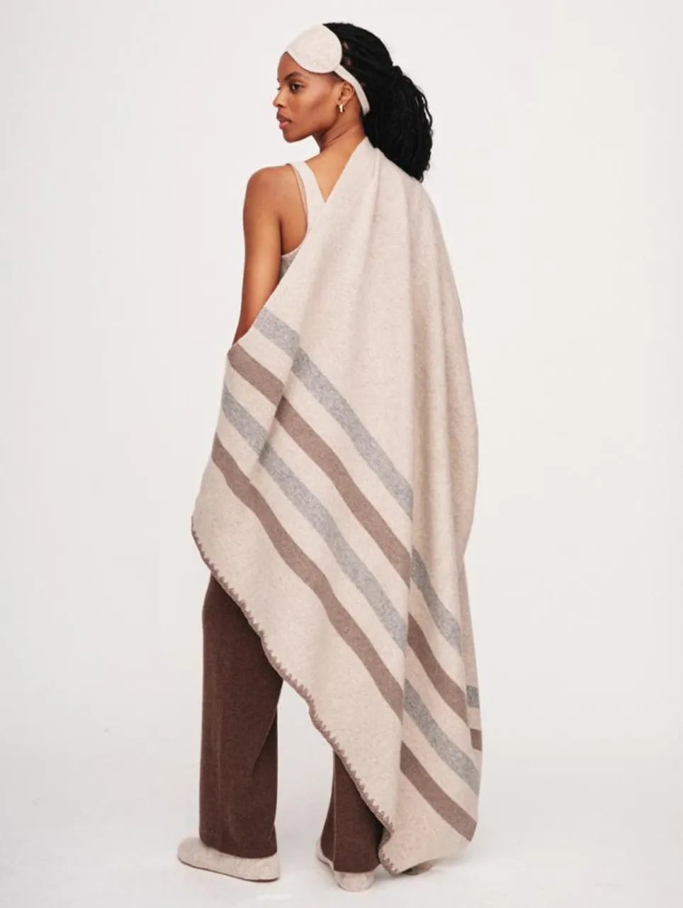 White + Warren Cashmere Crochet Trim Blanket, Sandwisp Combo